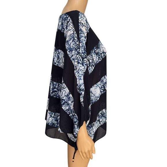 Michael Kors Blue striped Round Neck 3/4 sleeves Top Blouse oversized Size M - Picture 2 of 7